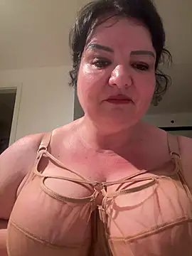 curvymilfmicha online show from 07-08-26, 08:46