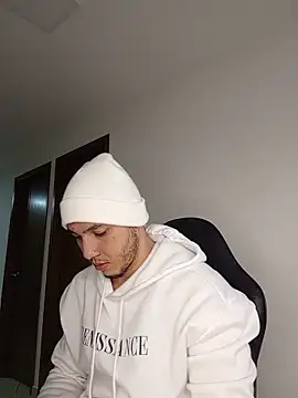 Maxx valiant online show from 05-14-26, 11:17