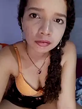 Snapshot of Leitecondensad chatting on 05-30-26, 10:18 Leitecondensad online show from 05-30-26, 10:18