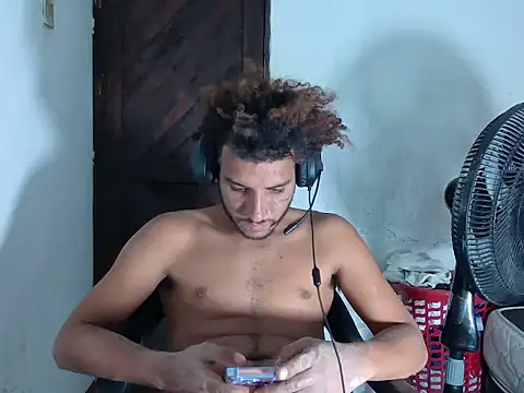 Snapshot of maicktentacionxxx chatting on 06-18-26, 01:50 maicktentacionxxx online show from 06-18-26, 01:50