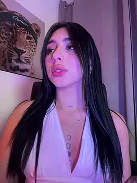 IsabellaNoir  online show from 04-28-26, 02:27