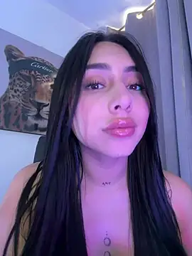 IsabellaNoir  online show from 05-10-26, 07:41