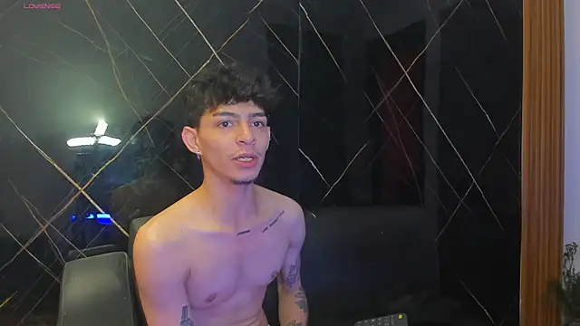  IanLark online show from 06-16-26, 01:58