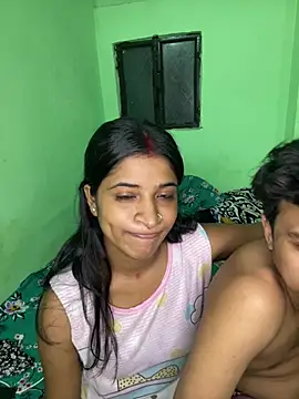 Snapshot of hot-couple-0 chatting on 06-23-26, 06:06 hot-couple-0 online show from 06-23-26, 06:06