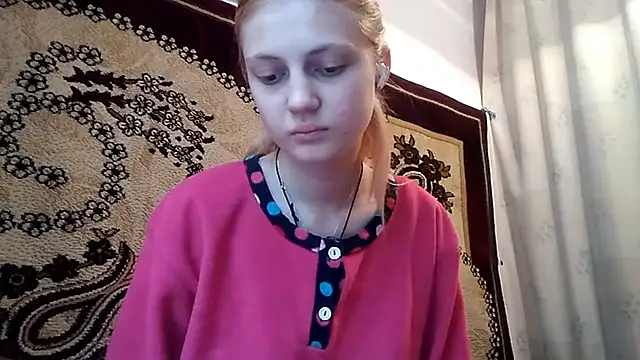 Snapshot of LunaLaday chatting on 05-22-26, 03:24 LunaLaday online show from 05-22-26, 03:24