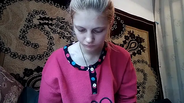 Snapshot of LunaLaday chatting on 05-23-26, 03:23 LunaLaday online show from 05-23-26, 03:23