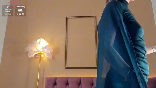 Lilianadaniels online show from 06-11-26, 01:27