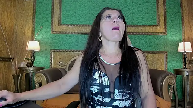 Agata Jade online show from 07-15-26, 12:10