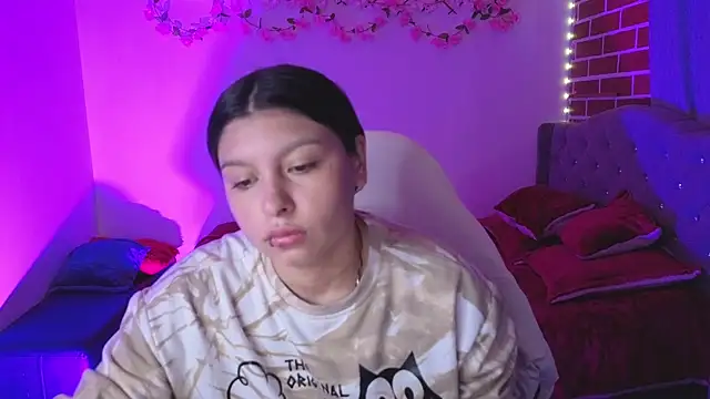 Snapshot of isabella_monntolvo chatting on 05-26-26, 07:21 isabella monntolvo online show from 05-26-26, 07:21