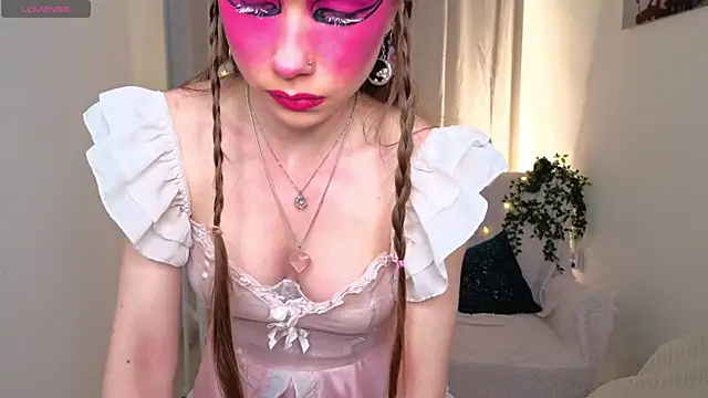 KarenRosee online show from 05-13-26, 04:59