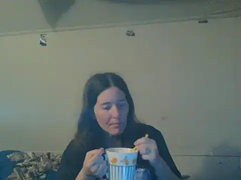 Snapshot of Mini83 chatting on 05-07-26, 05:29 Mini83 online show from 05-07-26, 05:29