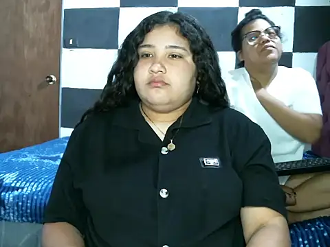 Snapshot of Valery-Khloe chatting on 07-25-26, 01:58 Valery-Khloe online show from 07-25-26, 01:58