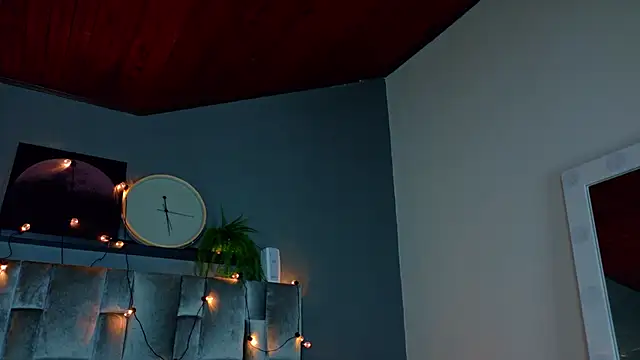 LiaaMoretti   online show from 06-13-26, 03:04