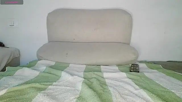 Snapshot of canarito18 chatting on 05-02-26, 06:57 canarito18 online show from 05-02-26, 06:57