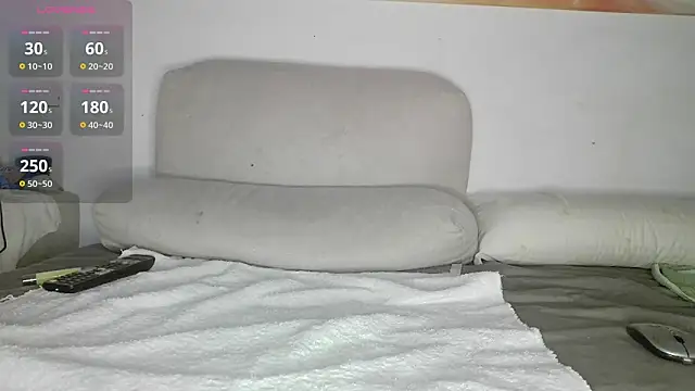 Snapshot of canarito18 chatting on 06-05-26, 01:56 canarito18 online show from 06-05-26, 01:56