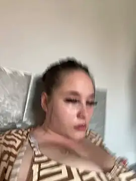Poppylooloo online show from 05-24-26, 12:43