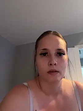 Poppylooloo online show from 07-18-26, 01:04