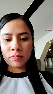 Nicol Alvarez1 online show from 07-06-26, 09:39