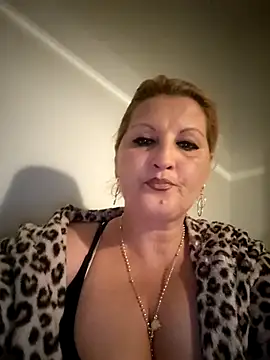 Divineblond online show from 10-11-25, 09:35