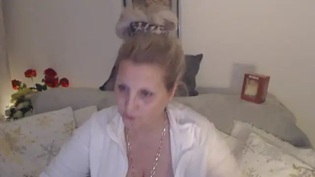 Divineblond online show from 03-01-26, 09:06