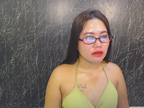 Snapshot of ur_prettychelsie chatting on 04-25-26, 01:14 ur prettychelsie online show from 04-25-26, 01:14