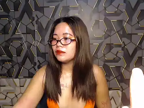 Snapshot of ur_prettychelsie chatting on 05-31-26, 07:48 ur prettychelsie online show from 05-31-26, 07:48