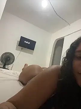 goiabeira  online show from 04-24-26, 03:25