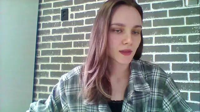 DolcezzaCream online show from 04-28-26, 11:26