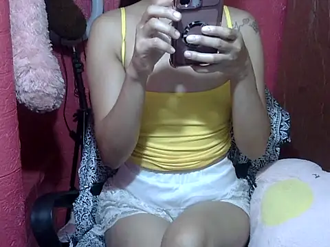 Snapshot of Horny_WetPussy chatting on 07-28-26, 05:34 Horny WetPussy online show from 07-28-26, 05:34