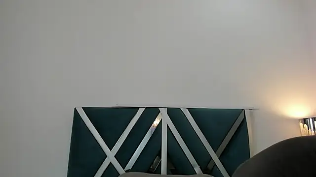 Snapshot of Nicoll_89 chatting on 06-14-26, 12:07 Nicoll 89 online show from 06-14-26, 12:07