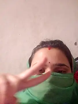 Snapshot of khushibaby85 chatting on 05-03-26, 09:43 khushibaby85 online show from 05-03-26, 09:43