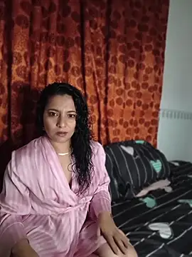 Snapshot of Divya888 chatting on 04-25-26, 06:16 Divya888 online show from 04-25-26, 06:16