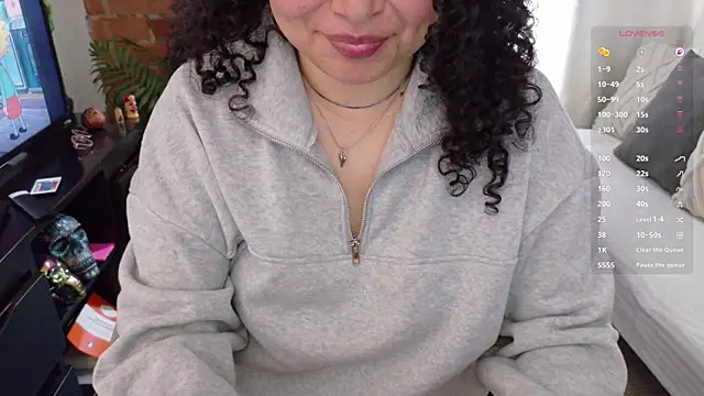 MissBronte online show from 06-07-26, 03:49