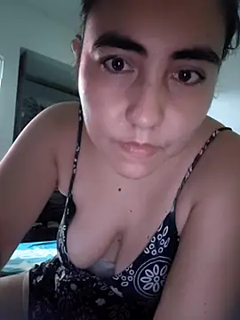 Snapshot of SweetyNaugthy chatting on 06-24-26, 05:17 SweetyNaugthy online show from 06-24-26, 05:17