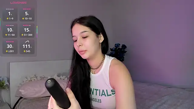 Snapshot of missinfull chatting on 05-09-26, 01:27 missinfull online show from 05-09-26, 01:27