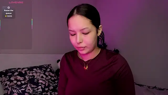 Snapshot of missinfull chatting on 05-24-26, 01:38 missinfull online show from 05-24-26, 01:38