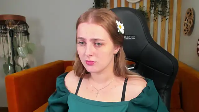EllaBells online show from 06-29-26, 05:03