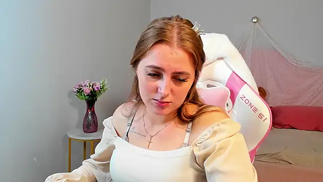 EllaBells online show from 08-05-26, 05:10