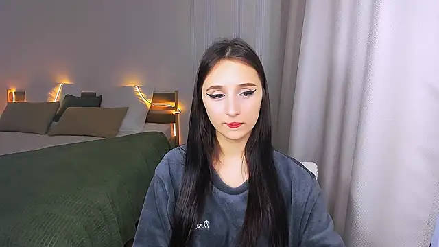 Snapshot of JulietteMonli chatting on 06-02-26, 11:34 JulietteMonli online show from 06-02-26, 11:34