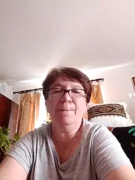 Snapshot of KetQueen101 chatting on 05-11-26, 02:34 KetQueen101 online show from 05-11-26, 02:34