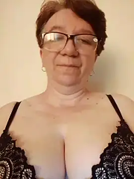 Snapshot of KetQueen101 chatting on 05-18-26, 07:25 KetQueen101 online show from 05-18-26, 07:25