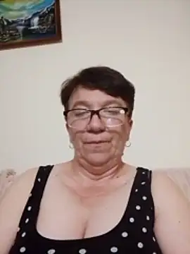 Snapshot of KetQueen101 chatting on 06-18-26, 08:57 KetQueen101 online show from 06-18-26, 08:57