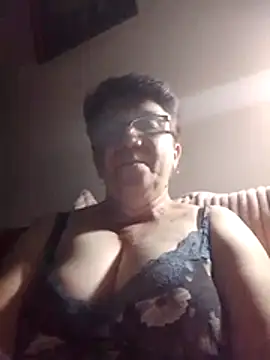Snapshot of KetQueen101 chatting on 06-19-26, 08:23 KetQueen101 online show from 06-19-26, 08:23