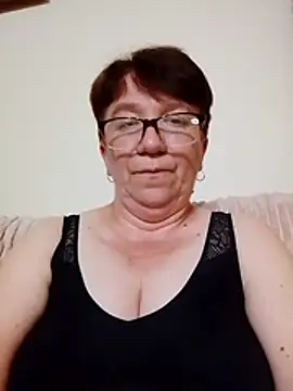 Snapshot of KetQueen101 chatting on 06-26-26, 08:35 KetQueen101 online show from 06-26-26, 08:35
