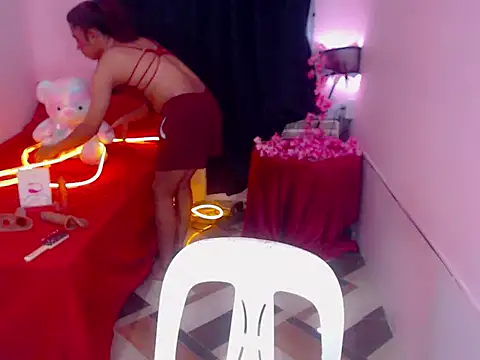 URsexyLylia online show from 05-17-26, 08:38