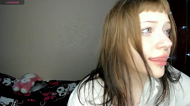 Snapshot of urmelodyy chatting on 05-07-26, 10:04 urmelodyy online show from 05-07-26, 10:04