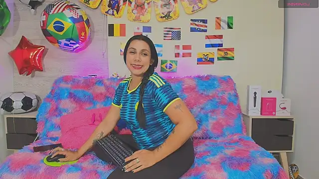 Nyra Queen online show from 07-04-26, 03:13