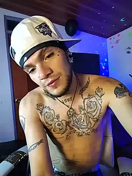 FonixXBelialX online show from 06-05-26, 01:45