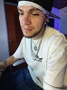 FonixXBelialX online show from 06-06-26, 12:16