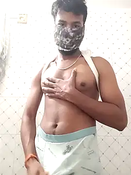 Snapshot of Robin681 chatting on 05-15-26, 01:23 Robin681 online show from 05-15-26, 01:23